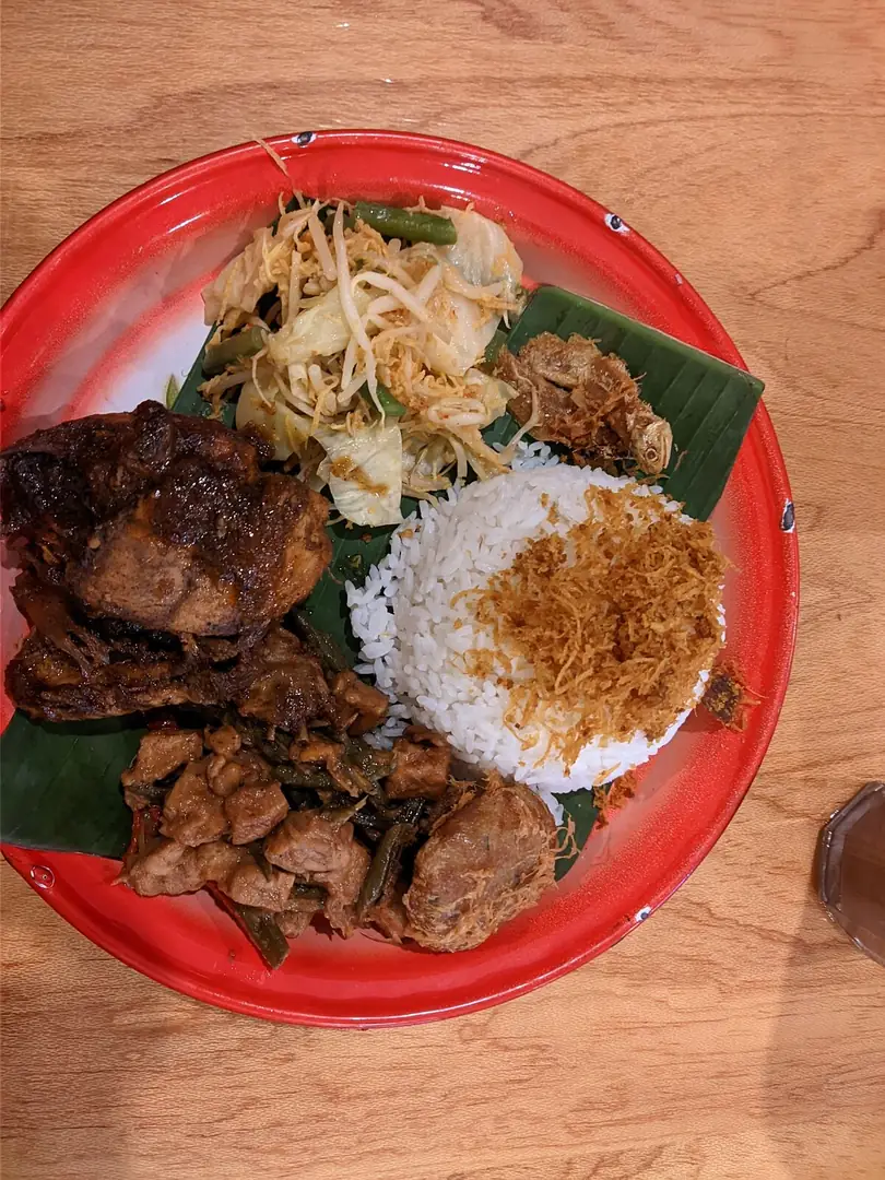 Nasi Ambeng Nasi Ambeng